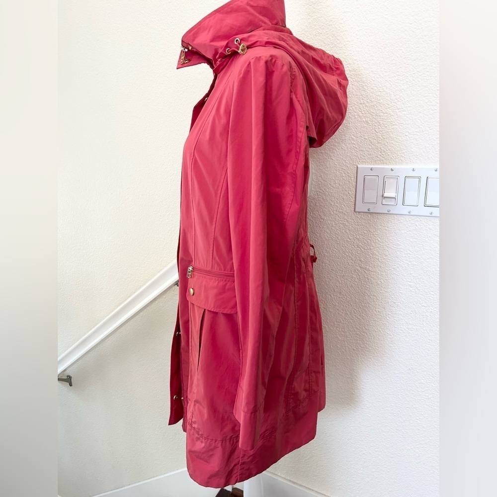 Cole Haan Packable Hooded Water-Resistant Raincoat coral size M retail $359 - Picture 3 of 15